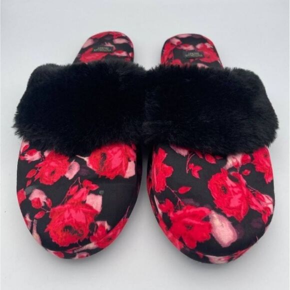 BRAND NEW VICTORIA SECRET FAUX FUR SLIPPED - Picture 16 of 16